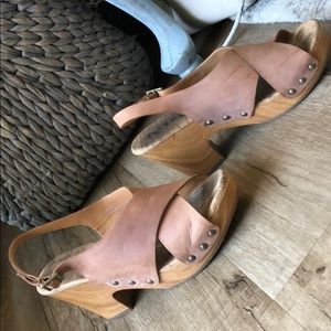 Sling back leather wedges